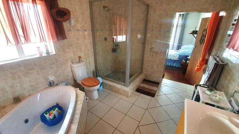 4 Bedroom Property for Sale in Magalieskruin Gauteng