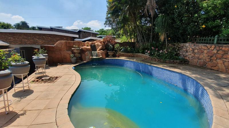 4 Bedroom Property for Sale in Magalieskruin Gauteng
