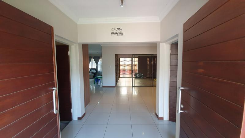 4 Bedroom Property for Sale in Rose Acres Estate Gauteng