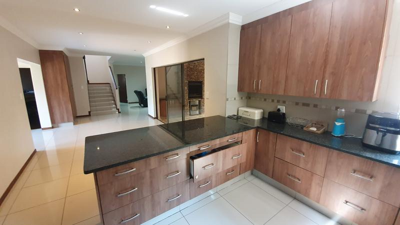 4 Bedroom Property for Sale in Rose Acres Estate Gauteng