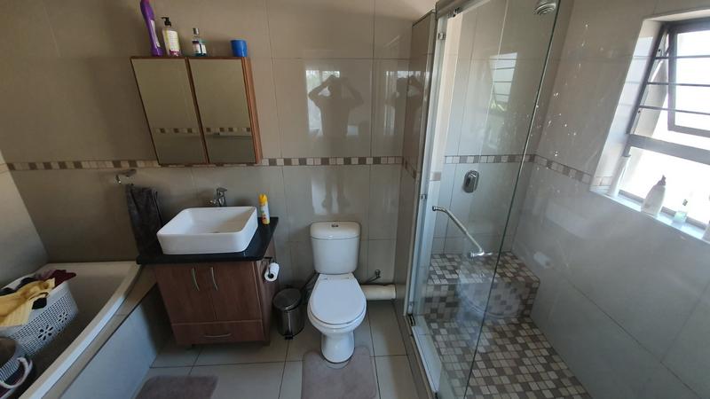 4 Bedroom Property for Sale in Rose Acres Estate Gauteng
