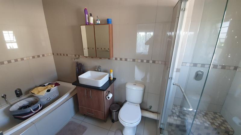4 Bedroom Property for Sale in Rose Acres Estate Gauteng