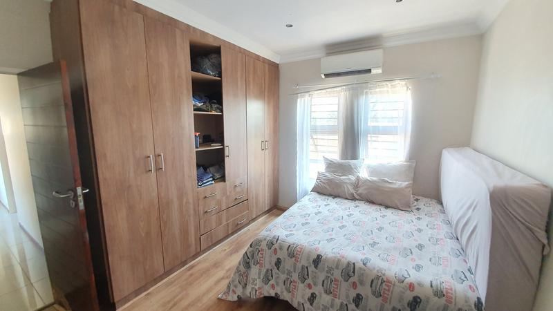 4 Bedroom Property for Sale in Rose Acres Estate Gauteng