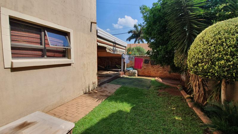 4 Bedroom Property for Sale in Rose Acres Estate Gauteng