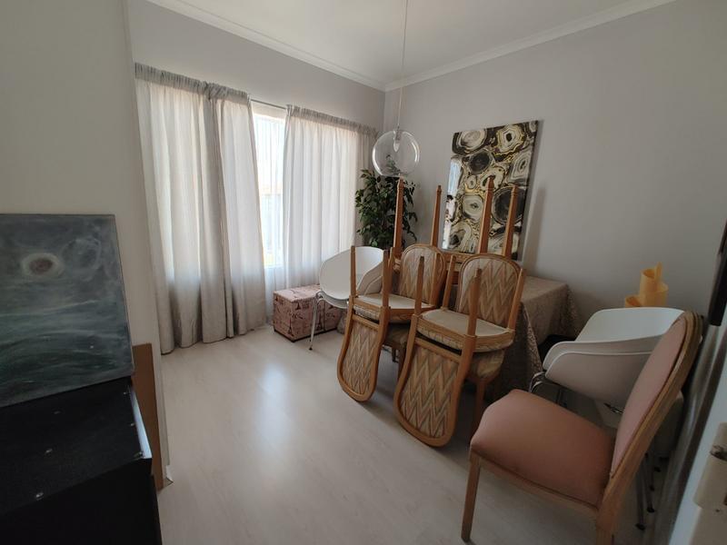 To Let 2 Bedroom Property for Rent in Sonneveld Gauteng