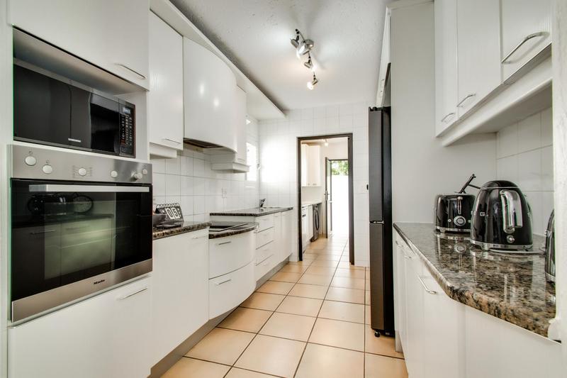 To Let 3 Bedroom Property for Rent in Dainfern Golf Estate Gauteng