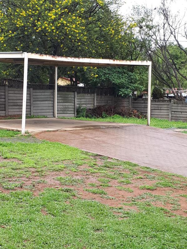 4 Bedroom Property for Sale in Heuweloord Gauteng