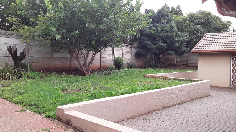 4 Bedroom Property for Sale in Heuweloord Gauteng