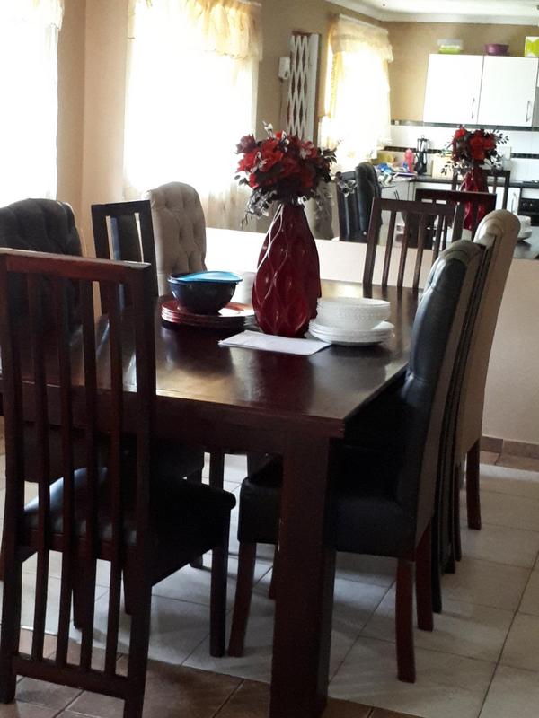 4 Bedroom Property for Sale in Heuweloord Gauteng