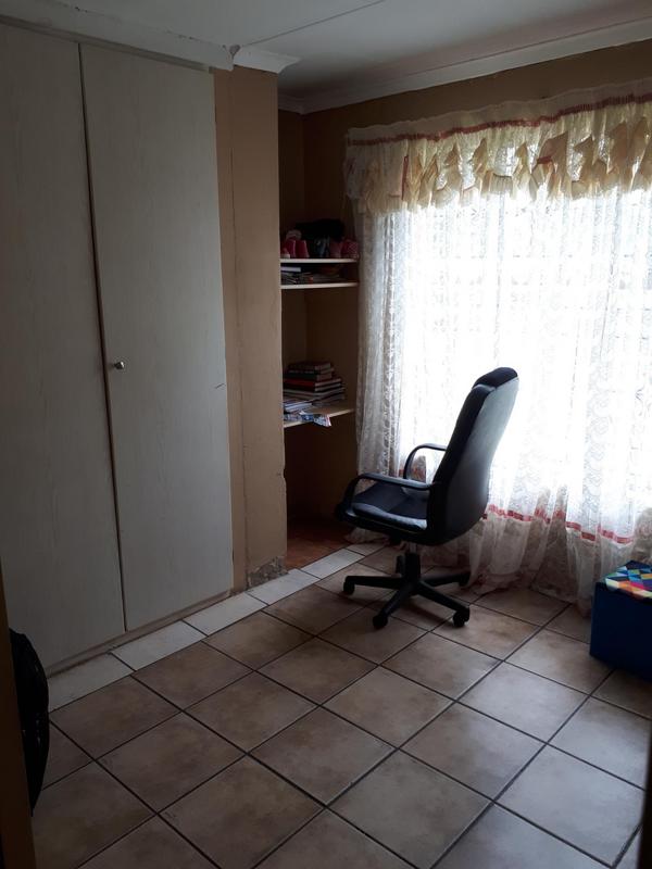 4 Bedroom Property for Sale in Heuweloord Gauteng