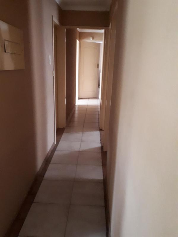 4 Bedroom Property for Sale in Heuweloord Gauteng