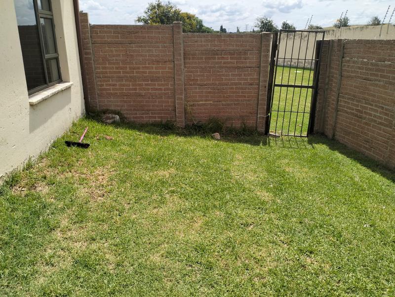 To Let 2 Bedroom Property for Rent in Parkrand Gauteng
