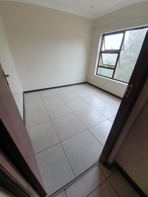 2 Bedroom Property for Sale in Wilro Park Gauteng