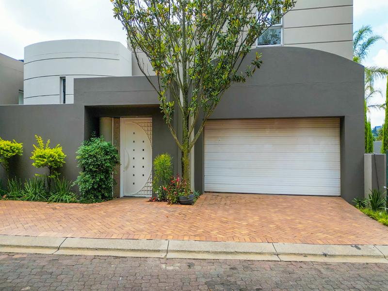 To Let 5 Bedroom Property for Rent in Sandhurst Gauteng