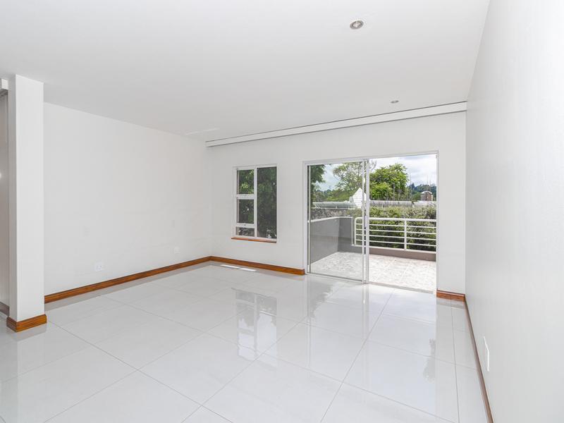 To Let 5 Bedroom Property for Rent in Sandhurst Gauteng