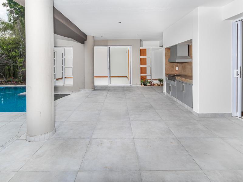 To Let 5 Bedroom Property for Rent in Sandhurst Gauteng