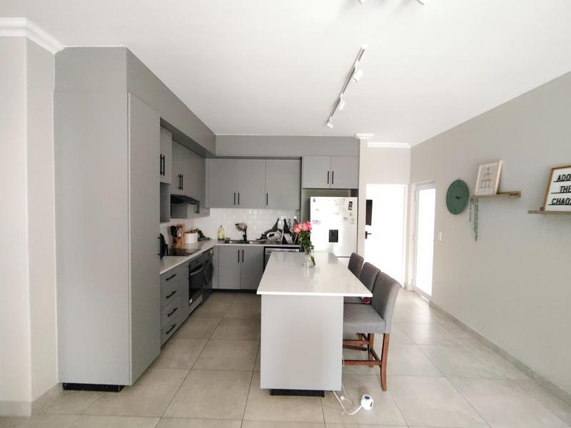 2 Bedroom Property for Sale in Brooklyn Gauteng