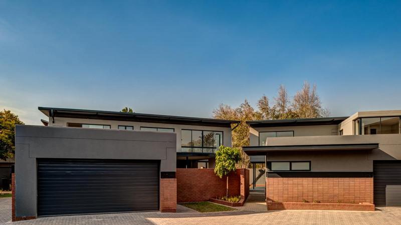 4 Bedroom Property for Sale in Waterkloof Ridge Gauteng