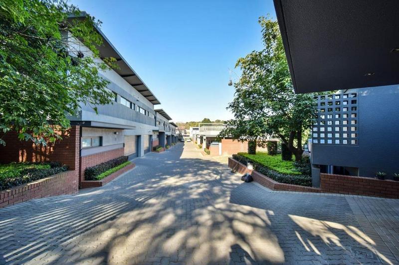 4 Bedroom Property for Sale in Waterkloof Ridge Gauteng