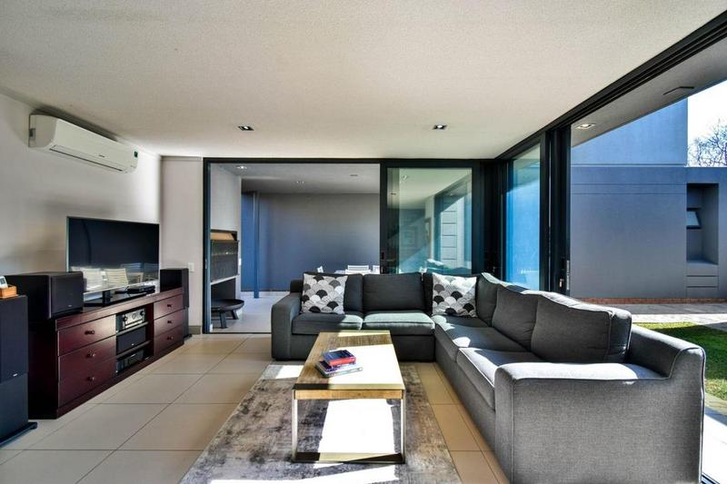 4 Bedroom Property for Sale in Waterkloof Ridge Gauteng