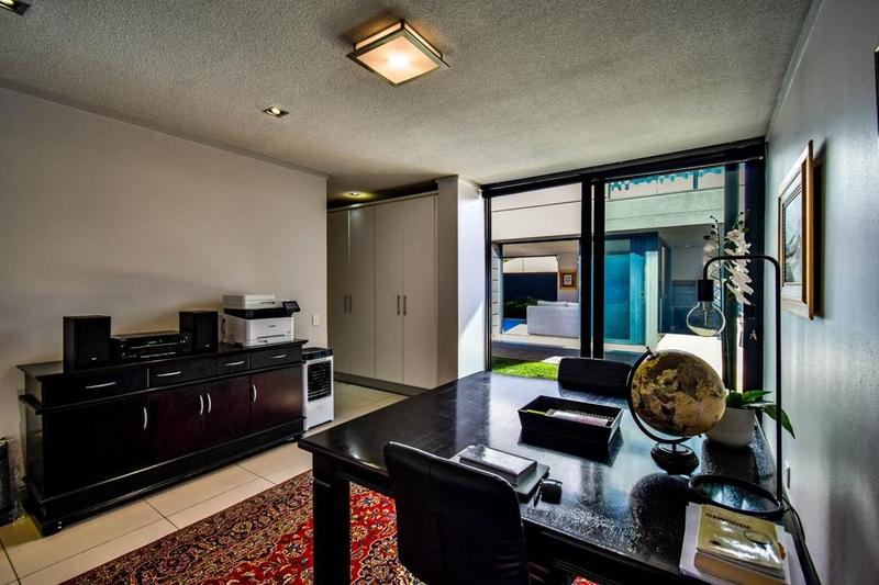 4 Bedroom Property for Sale in Waterkloof Ridge Gauteng