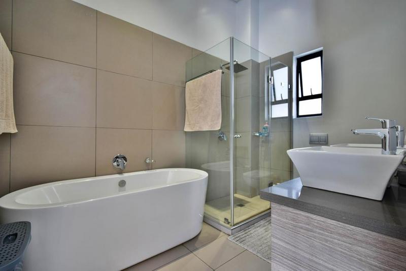 4 Bedroom Property for Sale in Waterkloof Ridge Gauteng