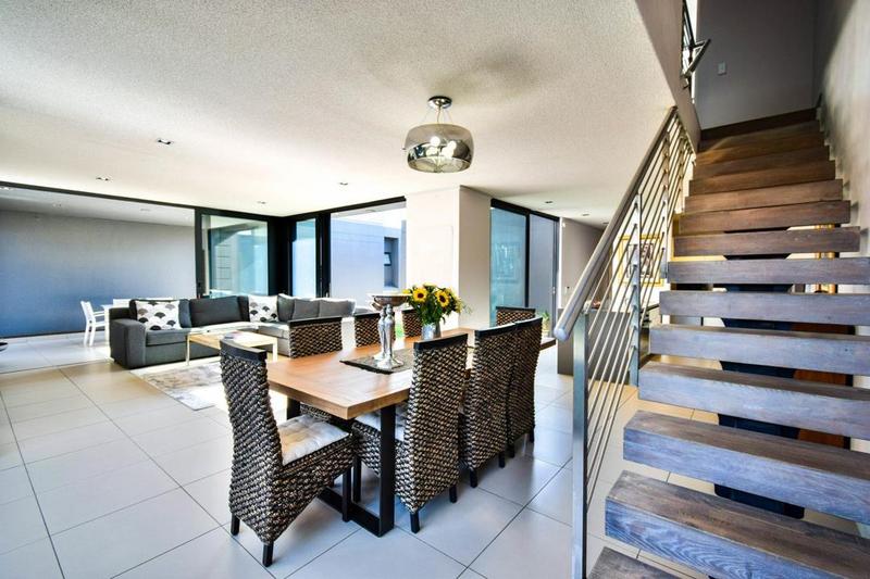 4 Bedroom Property for Sale in Waterkloof Ridge Gauteng