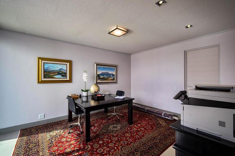 4 Bedroom Property for Sale in Waterkloof Ridge Gauteng