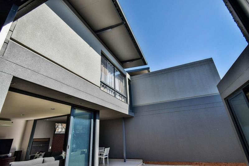 4 Bedroom Property for Sale in Waterkloof Ridge Gauteng