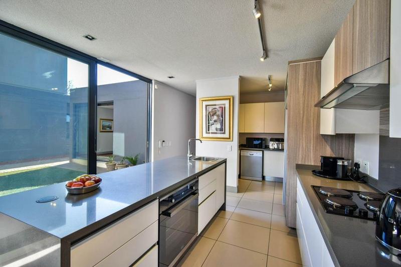 4 Bedroom Property for Sale in Waterkloof Ridge Gauteng