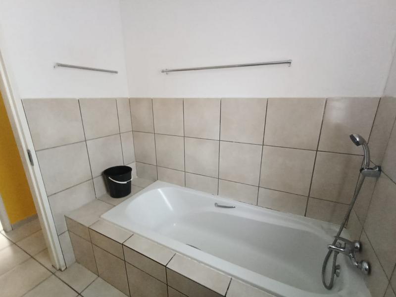 To Let 3 Bedroom Property for Rent in Pollak Park Gauteng