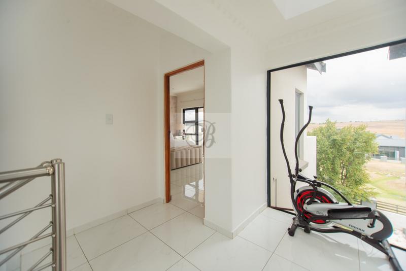 To Let 4 Bedroom Property for Rent in Copperleaf Estate Gauteng