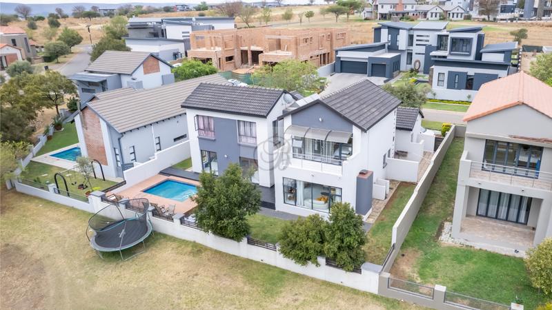 To Let 4 Bedroom Property for Rent in Copperleaf Estate Gauteng