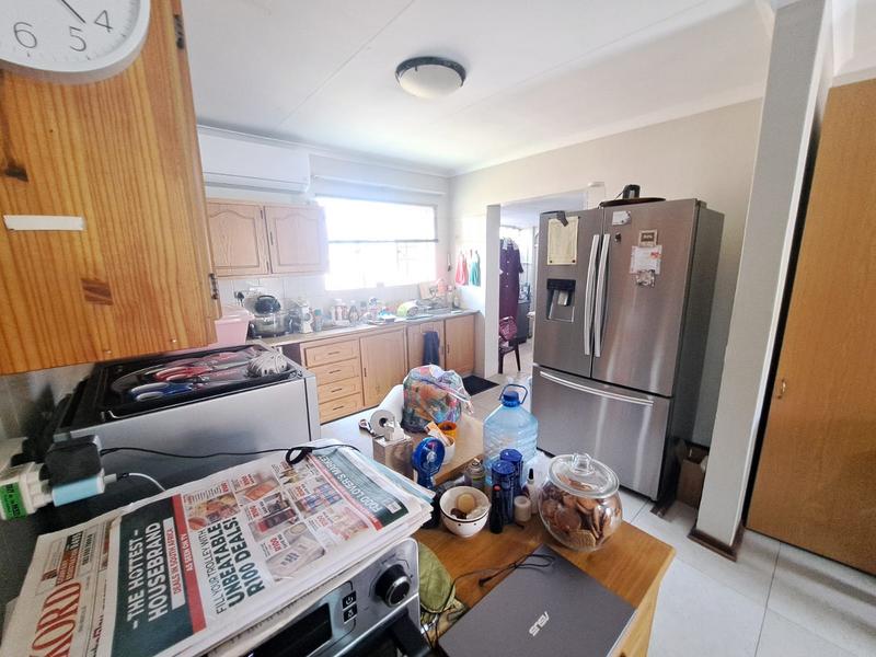 To Let 2 Bedroom Property for Rent in Die Hoewes Gauteng