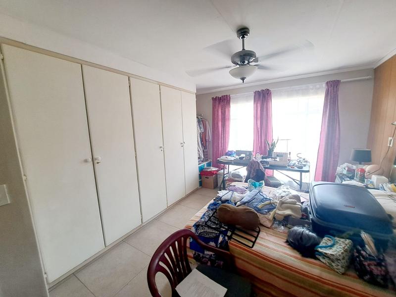 To Let 2 Bedroom Property for Rent in Die Hoewes Gauteng