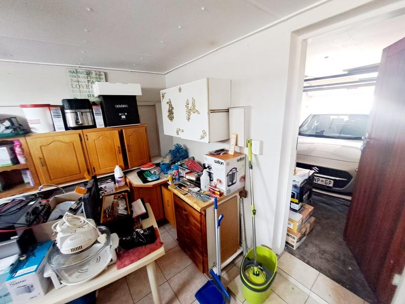 To Let 2 Bedroom Property for Rent in Die Hoewes Gauteng