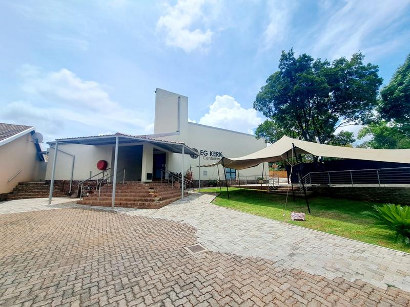 To Let 2 Bedroom Property for Rent in Die Hoewes Gauteng