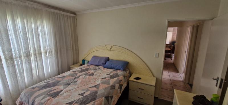 3 Bedroom Property for Sale in Kosmosdal Gauteng