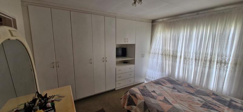 3 Bedroom Property for Sale in Kosmosdal Gauteng