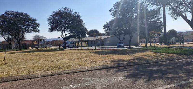 3 Bedroom Property for Sale in Kosmosdal Gauteng