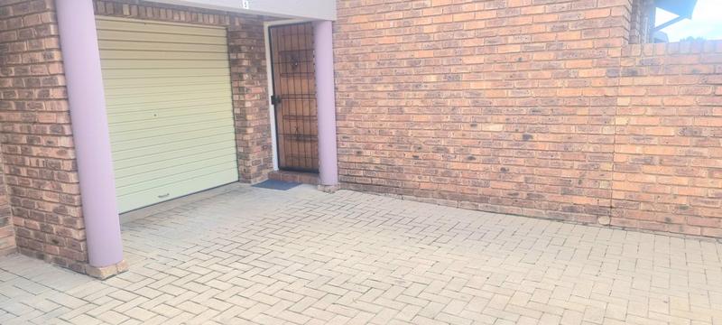 2 Bedroom Property for Sale in Amberfield Gauteng