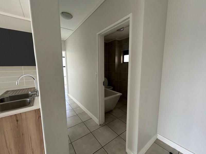 To Let 3 Bedroom Property for Rent in Silver Lakes Gauteng