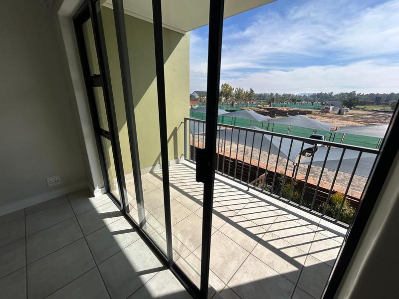 To Let 3 Bedroom Property for Rent in Silver Lakes Gauteng