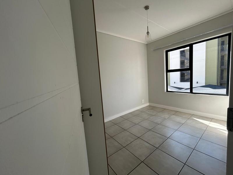 To Let 3 Bedroom Property for Rent in Silver Lakes Gauteng