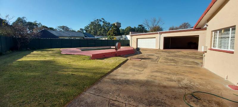 4 Bedroom Property for Sale in Greenhills Gauteng