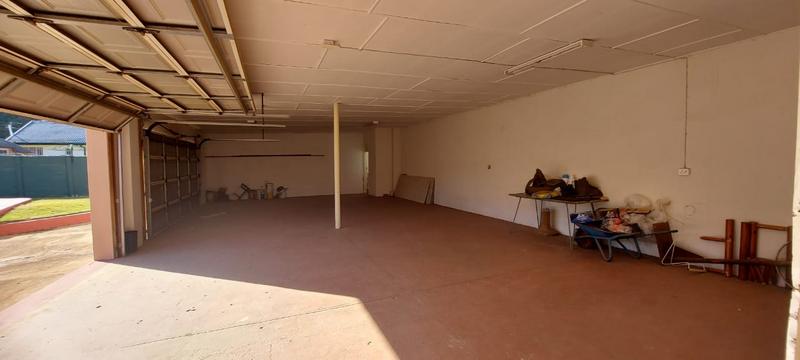 4 Bedroom Property for Sale in Greenhills Gauteng