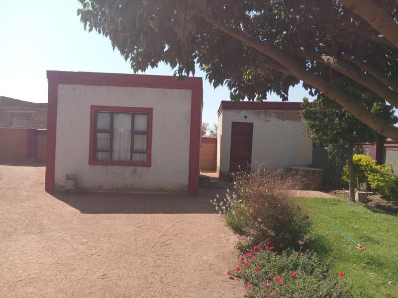 2 Bedroom Property for Sale in Winterveldt Gauteng