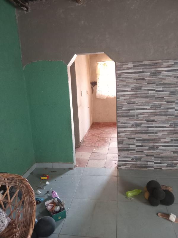 2 Bedroom Property for Sale in Winterveldt Gauteng