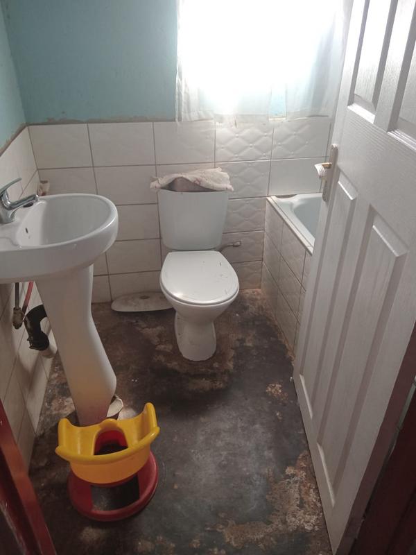 2 Bedroom Property for Sale in Winterveldt Gauteng