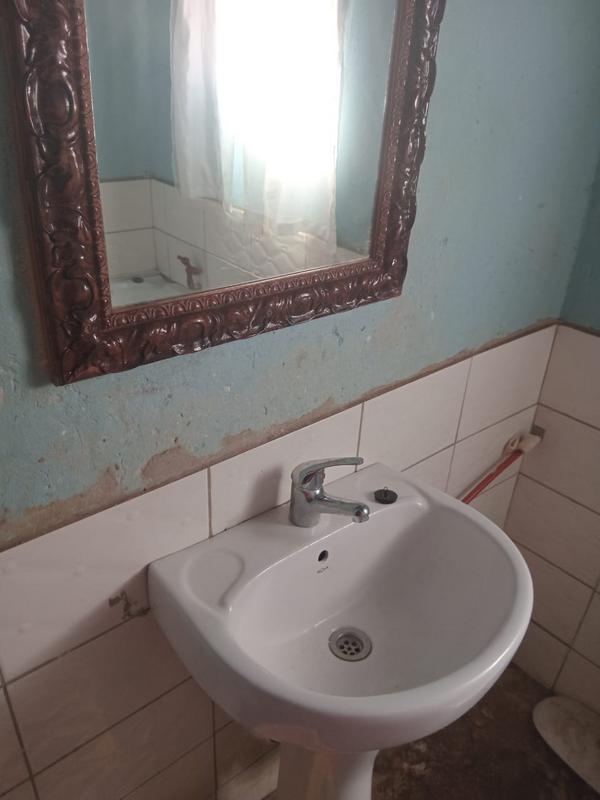 2 Bedroom Property for Sale in Winterveldt Gauteng
